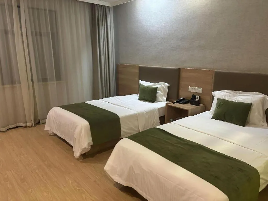 格林豪泰苏州昆山市北门路九方城快捷酒店 中国