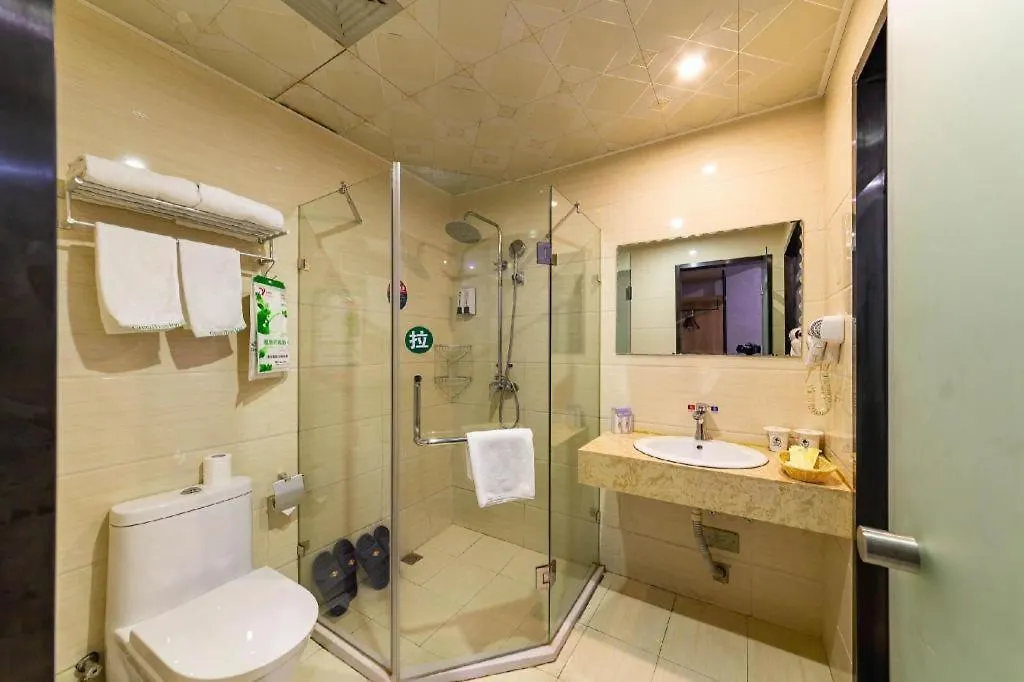Greentree Inn Jiangsu Suzhou Kunshan Beimen Road Express Hotel 3*, סוג'ואו